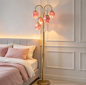 Lámpara de Pie Moderna de Metal Dorado con Pantallas de Vidrio, Base E26, Lámpara de Pie Tipo Tulipán para Esquina de Dormitorio, Iluminación de Estilo Industrial Chic - Product Image 5