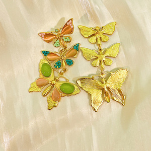 Boucles d'oreilles papillon en or exagéré, bijoux de mode, perle de verre, grand papillon, boucles d'oreilles pour femmes, Orecchini a <span class=keywords><strong>farfalla</strong></span>, 2023 - Product Image 4