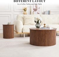 Ensemble de tables d'appoint rondes contemporaines en noyer cannelé avec base anti-rayures pour appartement