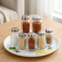 Vente en gros de mini pots à épices élégants de 2 oz, pots à épices avec couvercle en acier inoxydable pour le sel