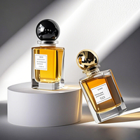 Bouteilles de parfum en verre carré clair de haute qualité avec couvercle en or 30ml 50ml 100ml capacité pompe pulvérisateur Type d'étanchéité