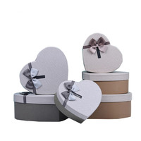 Boîte à fleurs en papier de luxe pour la Saint-Valentin Boîtes d'emballage de fleurs en forme de coeur pour la fête des mères avec fenêtre transparente en PVC