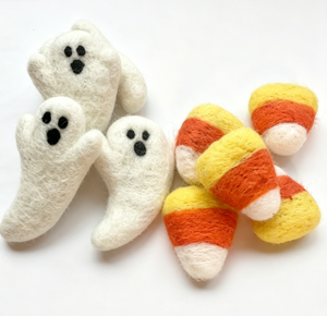 Jouet pour chat en feutre de laine fantôme effrayant - Compagnon de <span class=keywords><strong>jeu</strong></span> artisanal mignon et effrayant pour Halloween et amusement toute l'année pour les chatons - Product Image 1