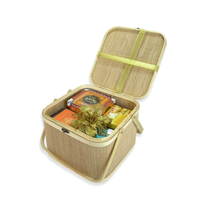Cesta de regalo de bambú al por mayor con cesto en forma de rectángulo tallado, accesorios para bodas, bajo MOQ de Vietnam - Product Image 4
