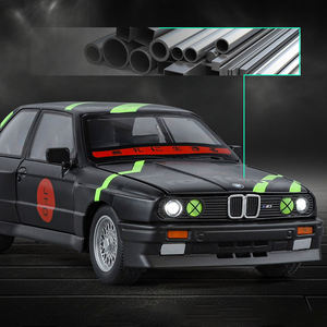 <span class=keywords><strong>Voiture</strong></span> de course miniature à rétrofriction en <span class=keywords><strong>métal</strong></span> moulé sous pression, modèle de supercar E30 à l'échelle 1:24, télécommandée 88RC, certifiée EN71 ASTM pour les 3 ans et plus - Product Image 5