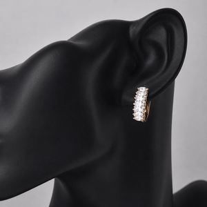 Boucles d'oreilles tendance pour femmes, plaqué or rose 18 carats, zircon cubique bleu brillant, bijoux fantaisie, vente en gros, fabricants de boucles d'oreilles - Product Image 6