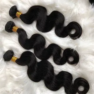 Bundle di tessitura di capelli umani grezzi di visone Remy economici da 8 a 28 pollici fasci di capelli brasiliani ricci non trattati vergini