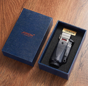 Briquet à cigares à quatre jets de flamme bleue avec réservoir transparent rechargeable au butane pour cigares, vente en gros directe d'usine avec logo personnalisé - Product Image 6
