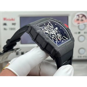 Montre automatique mécanique pour homme avec verre saphir, aiguilles, résistante à l'eau, en fibre de carbone, style sport hip-hop, bracelet en caoutchouc, mouvement apparent - Product Image 4
