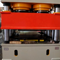Machine de gaufrage hydraulique pour portes en acier et métal, appareil pour fabriquer des peaux mortes