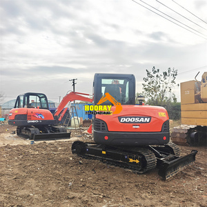 Excavatrice Doosan DH60-7 d'occasion, 6 tonnes, mini-excavatrice hydraulique sur chenilles, d'origine coréenne, en bon état, faible nombre d'heures, prix avantageux - Product Image 3