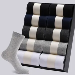 Factory Direct Customize Athletic Men's Breathable Cotton Ankle Sport Sock Custom Logo Socks For Men