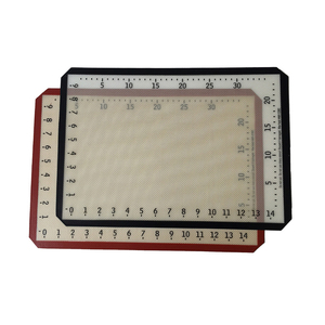 Tapete de Silicona Antiadherente para Repostería, Diseño Nuevo, Color Liso, con Medidas para Pan y Galletas - Product Image 3