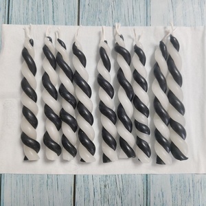 Bougies tressées Havdalah juives noires <span class=keywords><strong>et</strong></span> blanches à 2 mèches barre de Shabbat cire de soja cire de paraffine pour mariages <span class=keywords><strong>et</strong></span> Halloween - Product Image 4