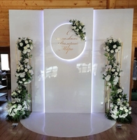 Panneau de fond en arc carré de mariage blanc 3D personnalisé avec lumières LED Conception de fond en PVC de haute qualité pour les événements de fête