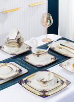 Vente directe du fabricant de Jingdezhen, ensemble de vaisselle en porcelaine fine de Noël, 60 pièces, pour dix personnes, ensemble de vaisselle pour la maison