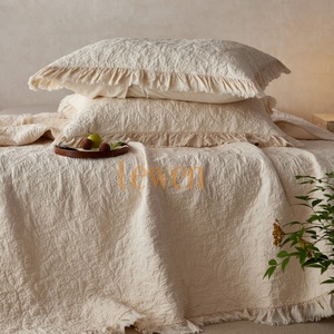 Solide Bestickte Leichtgewichtige Mikrofaser-Tagesdecke Bettwäsche-Set - Product Image 5