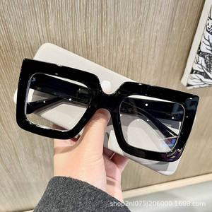 Explosiones <span class=keywords><strong>Gafas</strong></span> de Marco grande <span class=keywords><strong>Gafas</strong></span> de computadora cuadradas de moda Marco simple y colorido Espejo Últimos marcos de <span class=keywords><strong>gafas</strong></span> Marcos ópticos - Product Image 6