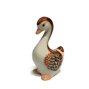 Ornement de figurine en porcelaine de cadeau promotionnel d'oie décorative en céramique blanche