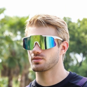 Prix Usine Lunettes de Soleil Sportives Photochromiques Coup-Vent UV400 pour Cyclisme et Course en Extérieur Hommes Femmes - Product Image 6