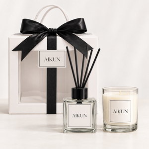 Aikun - Juego de Velas Aromáticas en Caja de Vidrio Cúbica de 100 ml con Etiqueta Negra y Cinta, Cualquier Aroma, Larga Duración, Bajo MOQ, Respuesta Rápida para Empresas en Crecimiento - Product Image 3