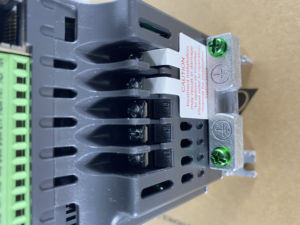 Variador de Frecuencia VFD075E43A Serie E 7.5KW 10HP Trifásico 380V 460V Sin Sensor, Controlador de Velocidad de Motor VFD075E43A. Nos especializamos en la suministro de Frecuencias. - Product Image 6