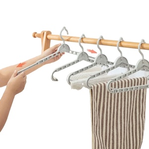 Séchoir à linge télescopique pliable en plastique pour usage domestique, idéal pour suspendre couettes, draps et serviettes de bain – Conception peu encombrante - Product Image 4