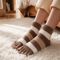 Chaussettes douillettes en microfibre - Chaussettes d'intérieur moelleuses et colorées à rayures pour l'hiver