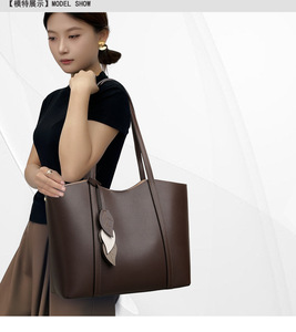 กระเป๋าสะพายข้างดีไซน์ใหม่ แฟชั่นทันสมัย คุณภาพสูง หนังแท้ กระเป๋าสะพายไหล่ กระเป๋าถือลำลองสำหรับผู้หญิง - Product Image 4