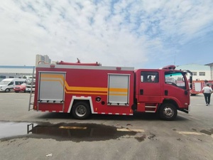 Camión de bomberos Isuzu 4x2 de 5 metros cúbicos con tanque de agua, camión de rescate con espuma de 3 toneladas, camión de bomberos para aeropuertos de 8m³ en venta. - Product Image 4