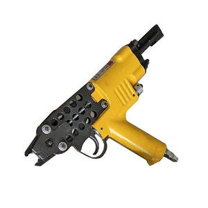 SC77XE Pistola Neumática de Anillos de Cerdo de Calibre 15 y 3/4 Pulgadas, Pinza de Anillos de Cerdo de Punta Larga, <span class=keywords><strong>Grapadora</strong></span> de Anillos de Cerdo, Pistola para Cortar Alambre de Jaulas - Product Image 3