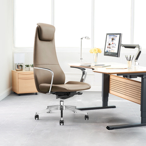 Silla de Oficina Ergonómica de Cuero de Primera Calidad para Gerentes, Silla Ejecutiva de Cuero de Lujo Moderna - Product Image 1