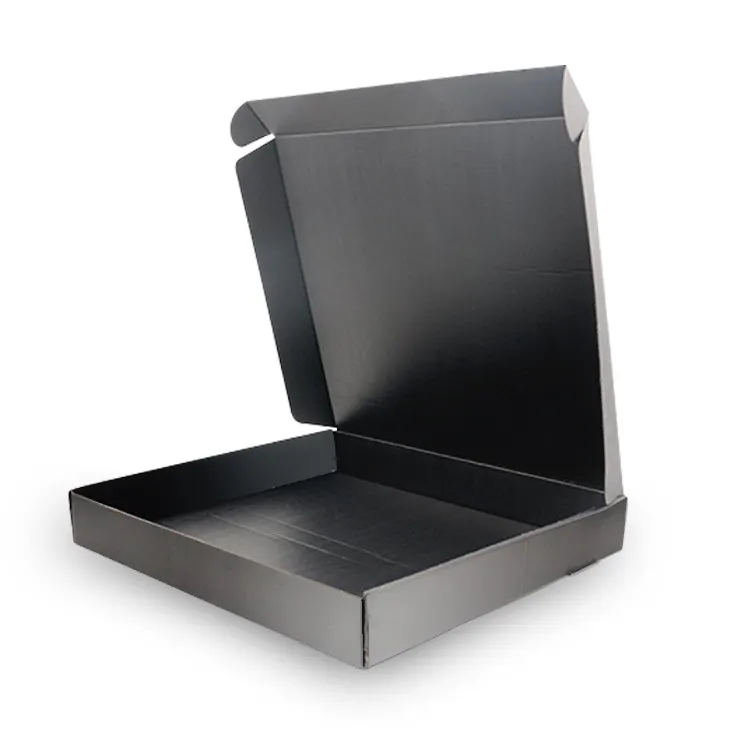 Черный бумажный ящик для рассылки из гофрированного картона