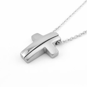 <span class=keywords><strong>Collana</strong></span> con Ciondolo a Croce in Acciaio al Titanio Stile Europeo-Americano, in Acciaio Inossidabile 316 con Processo di Lavorazione a Filo Liscio - Product Image 2