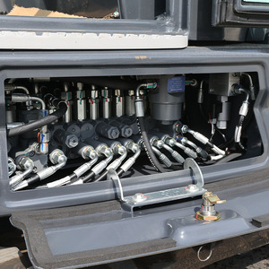 Mini-excavatrice de 2,7 tonnes ERE25UF, excavatrice compacte hydraulique sur chenilles avec chenilles en acier pour l'agriculture et la construction - Product Image 6