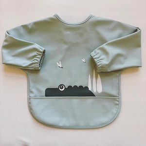 Baberos de Bebé Impermeables para Niño <span class=keywords><strong>y</strong></span> Niña, Delantal de Manga Larga con Estampado de <span class=keywords><strong>Mickey</strong></span> <span class=keywords><strong>y</strong></span> <span class=keywords><strong>Minnie</strong></span>, Bolsillo de Tela para Eructar, Botón de Material PU - Product Image 4