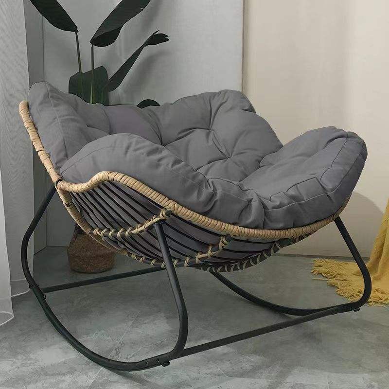 สีเทาเข้ม