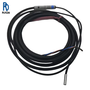 เซ็นเซอร์วัดระยะใกล้สำหรับงานอุตสาหกรรม KEYENCE EM-030 รุ่นใหม่ สำหรับตรวจจับชิ้นส่วนโลหะ ระบบอัตโนมัติ และตรวจสอบตำแหน่งเครื่องจักร - Product Image 1