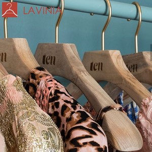 Cintres en bois haut de gamme <span class=keywords><strong>Lavinia</strong></span>, plusieurs tailles, antidérapants, en bois de camphre, avec pinces, pour vêtements - Product Image 1