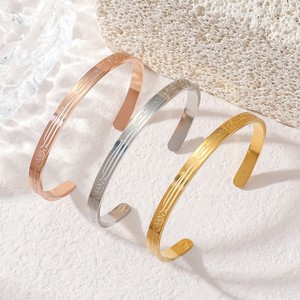 Personnalisé Coran Allah arabe musulman Islam religieux basé sur la foi Bijoux de mode Bracelets Bracelets en acier inoxydable pour les femmes - Product Image 1