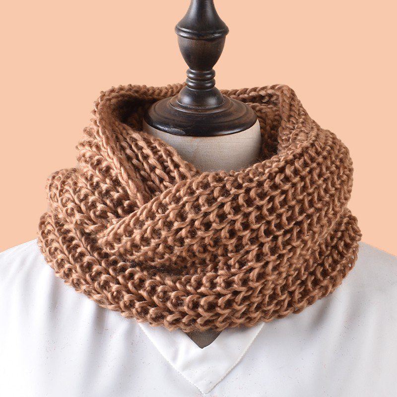 Women's Chunky Knit Infinity Scarf