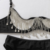 Ensemble de Lingerie Intime Femme Saint-Valentin Sexy avec Soutien-Gorge Ouvert à Franges et Strass Scintillants, Porte-Jarretelles, String et Bas de Cuisse