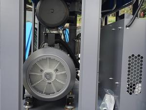 Compresor de Aire de Tornillo de Accionamiento Directo de Doble Etapa, 75KW 100HP, Imán Permanente, Velocidad Variable, 3Bar <span class=keywords><strong>43psi</strong></span> 24m3/min 840cfm 600V 60HZ - Product Image 3