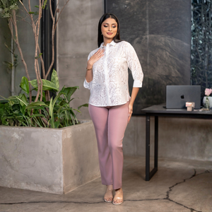 Top de Jacquard Blanco de Lujo, Versátil, Casual y Premium, Bordado, Suave y Transpirable, para Mujer, Uso por Temporada - Product Image 2