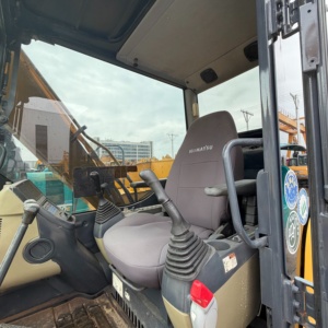 Mini-excavatrice d'occasion originale de 6 tonnes Komatsu PC60, boîte de vitesses, pompe, roulement, bon état, faible nombre d'heures de fonctionnement - Product Image 4