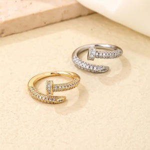 Nieuwe mode Europese en Amerikaanse hiphop <span class=keywords><strong>punk</strong></span> gebogen nageldesign zirkoon vergulde <span class=keywords><strong>ring</strong></span> voor zowel mannen als vrouwen - Product Image 1