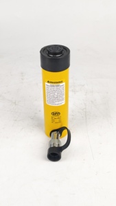 Cilindro hidráulico RC‑156 de carrera extendida, 152 mm de carrera, 15 toneladas, cumple con el estándar de rendimiento ENERPAC para reparación y reacondicionamiento de plantas - Product Image 5