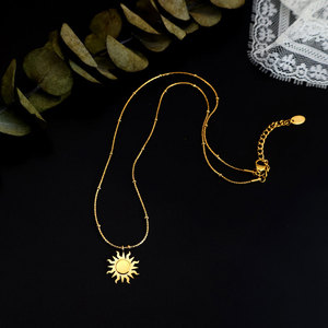 Collar de Joyería con Colgante de Sol en Acero Inoxidable 316L, Chapado en Oro de 18k, Resistente al Agua y al Deslustre, con Logotipo Personalizado para Mujer - Product Image 2