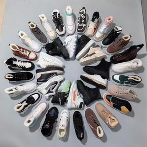 Zapatos de estilo mixto, varios diseños, adecuados tanto para hombres como para mujeres. - Product Image 1
