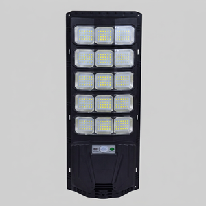 ไฟถนนโซลาร์เซลล์ LED 500W พลาสติก ABS IP67 ติดผนัง โมโนคริสตัลไลน์ซิลิคอน 6000K แสงเดย์ไลท์ มุมลำแสง 120 องศา ได้รับการรับรองมาตรฐาน CE RoHS - Product Image 1